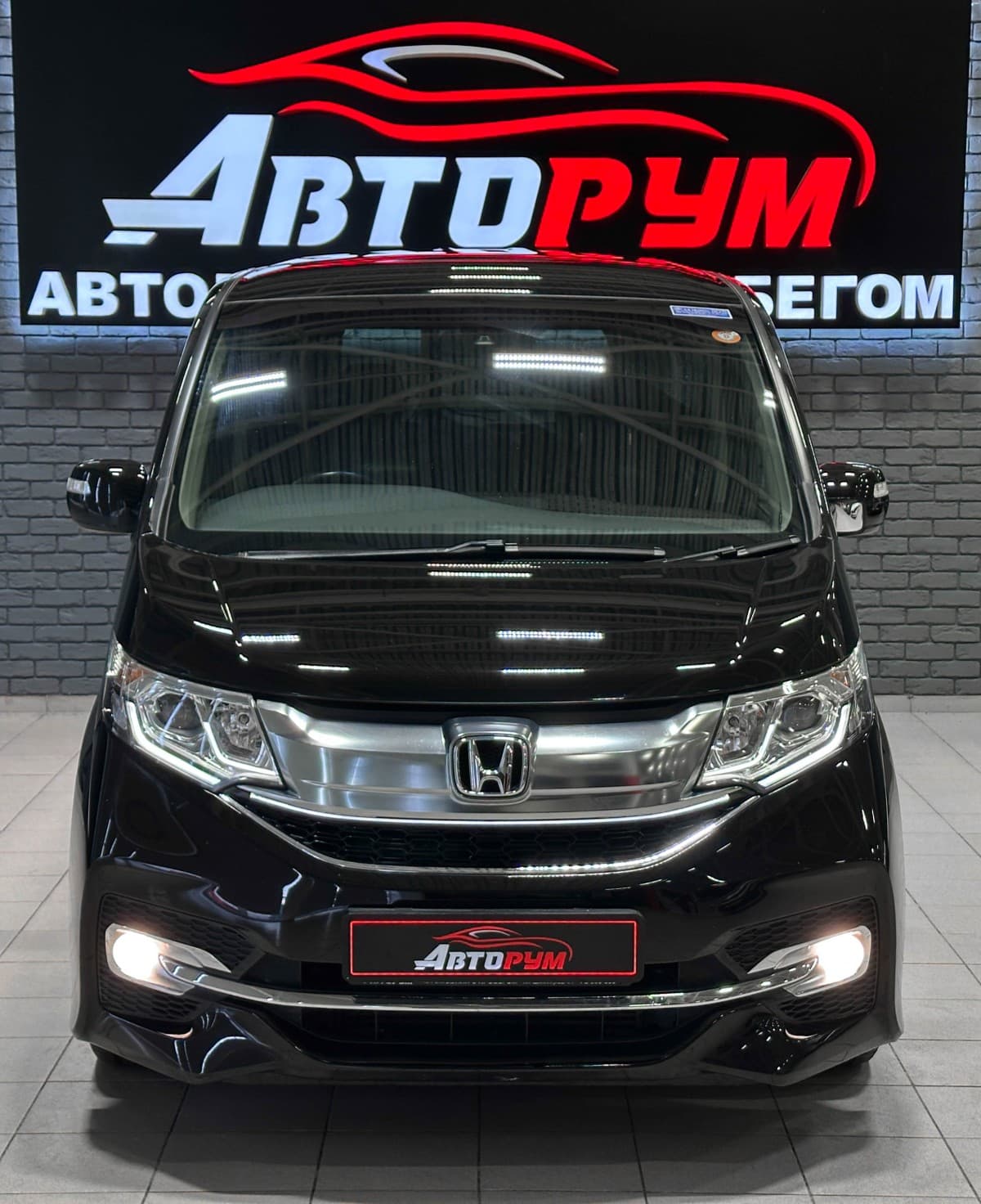 Honda Stepwgn Spada - 4