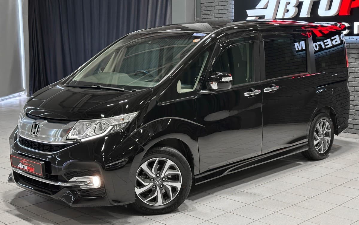 Honda Stepwgn Spada - 2