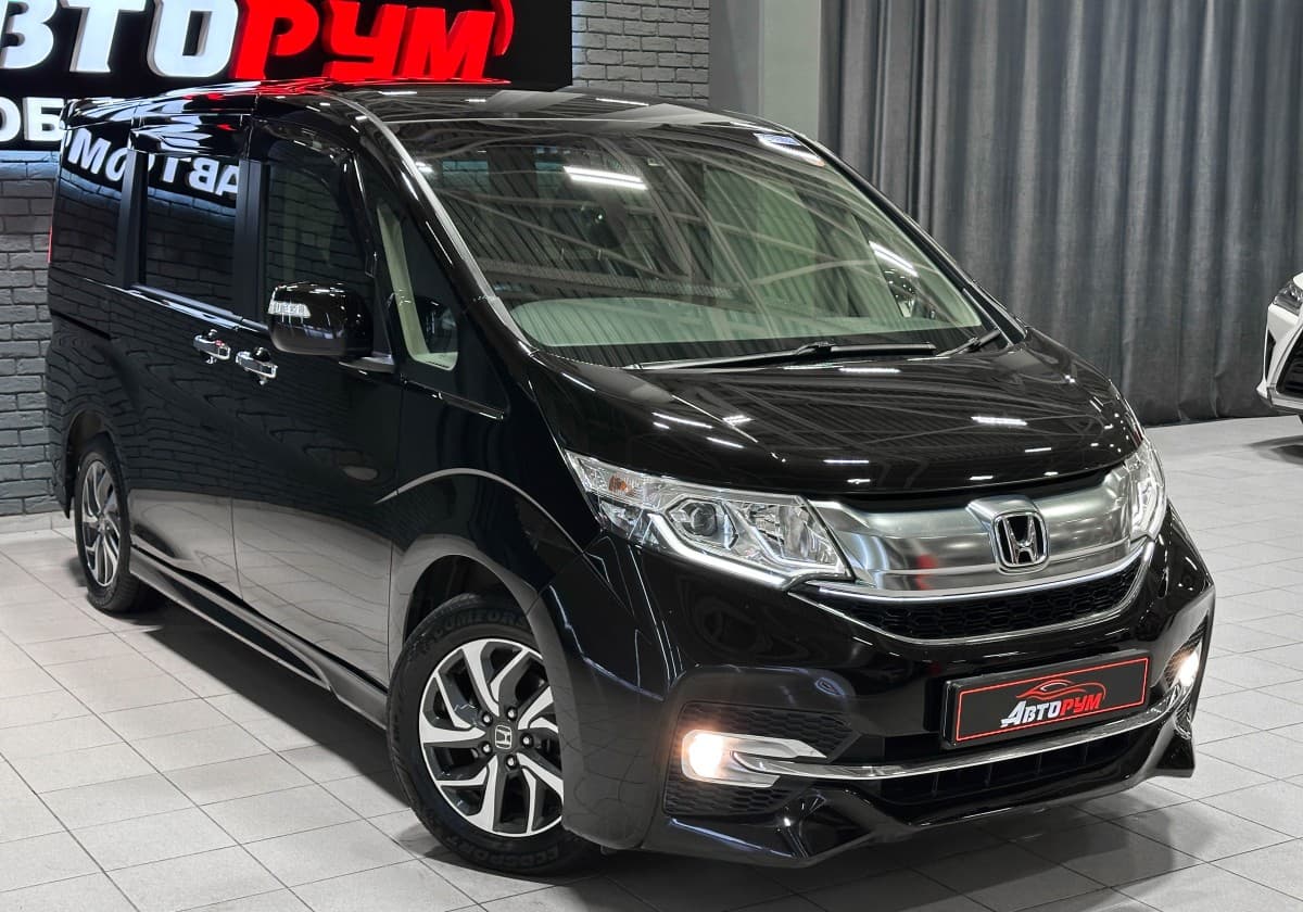 Honda Stepwgn Spada - 5