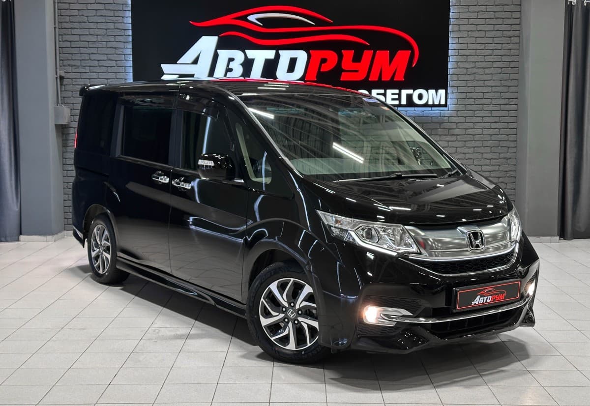 Honda Stepwgn Spada - 1