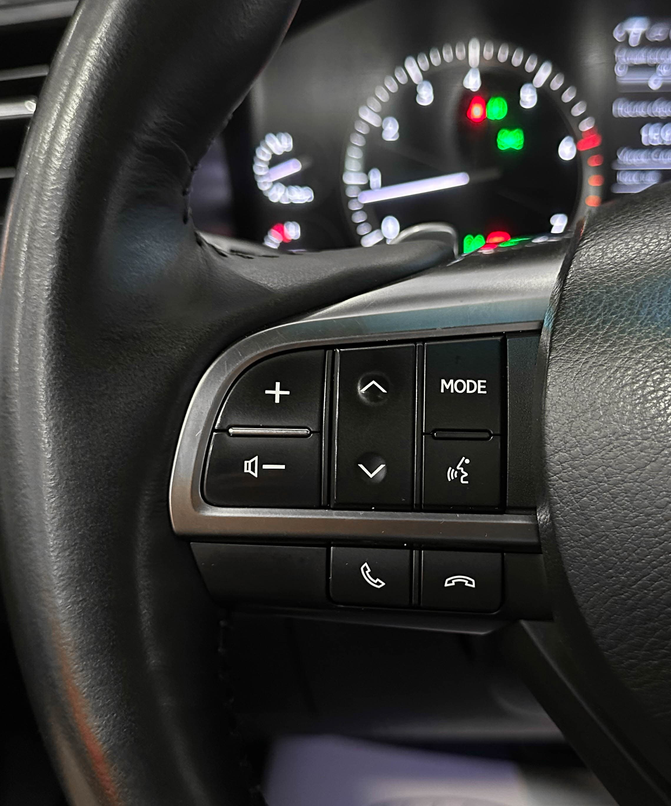 Lexus LX570 - фото 20