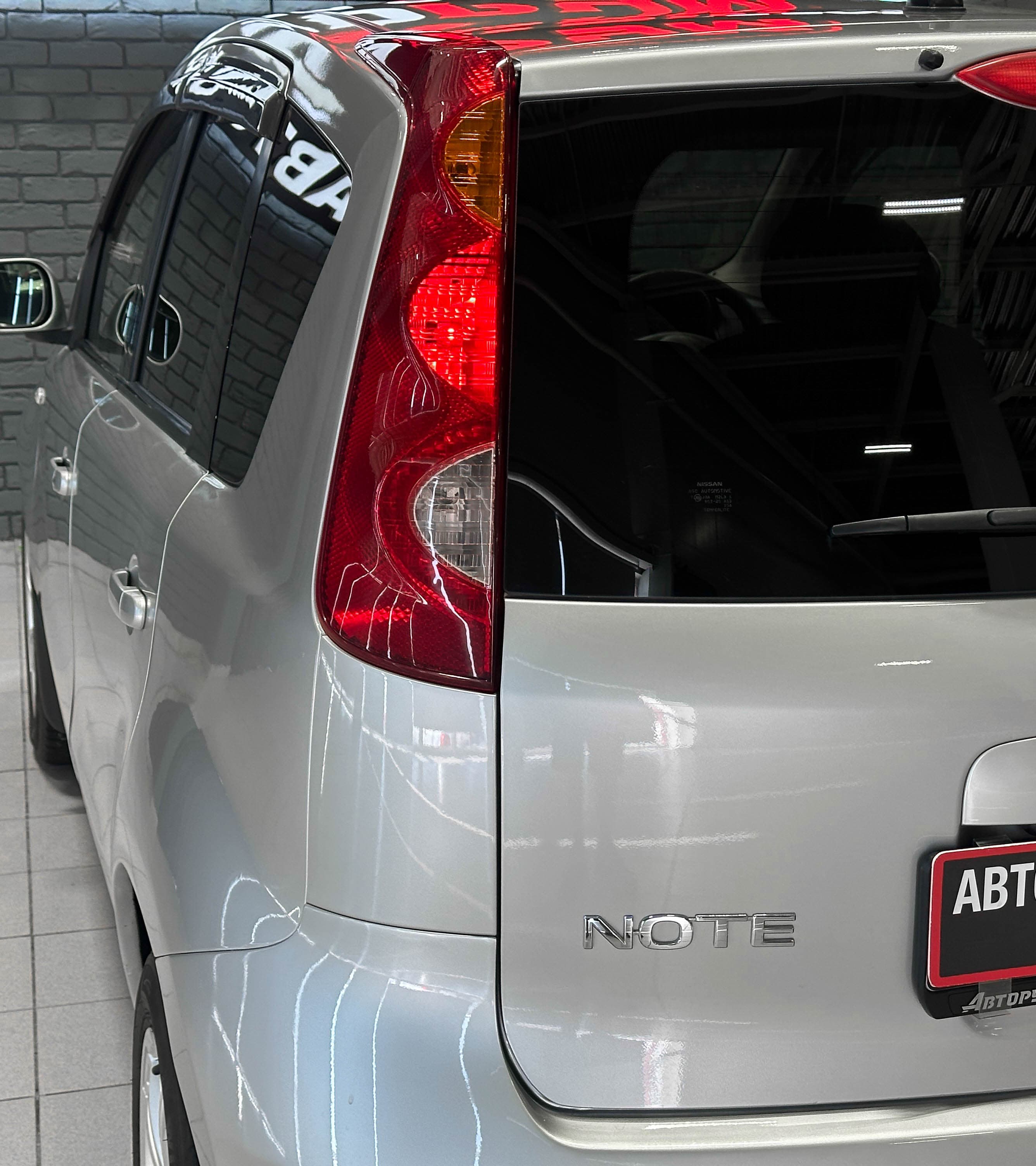 Nissan Note - фото 7