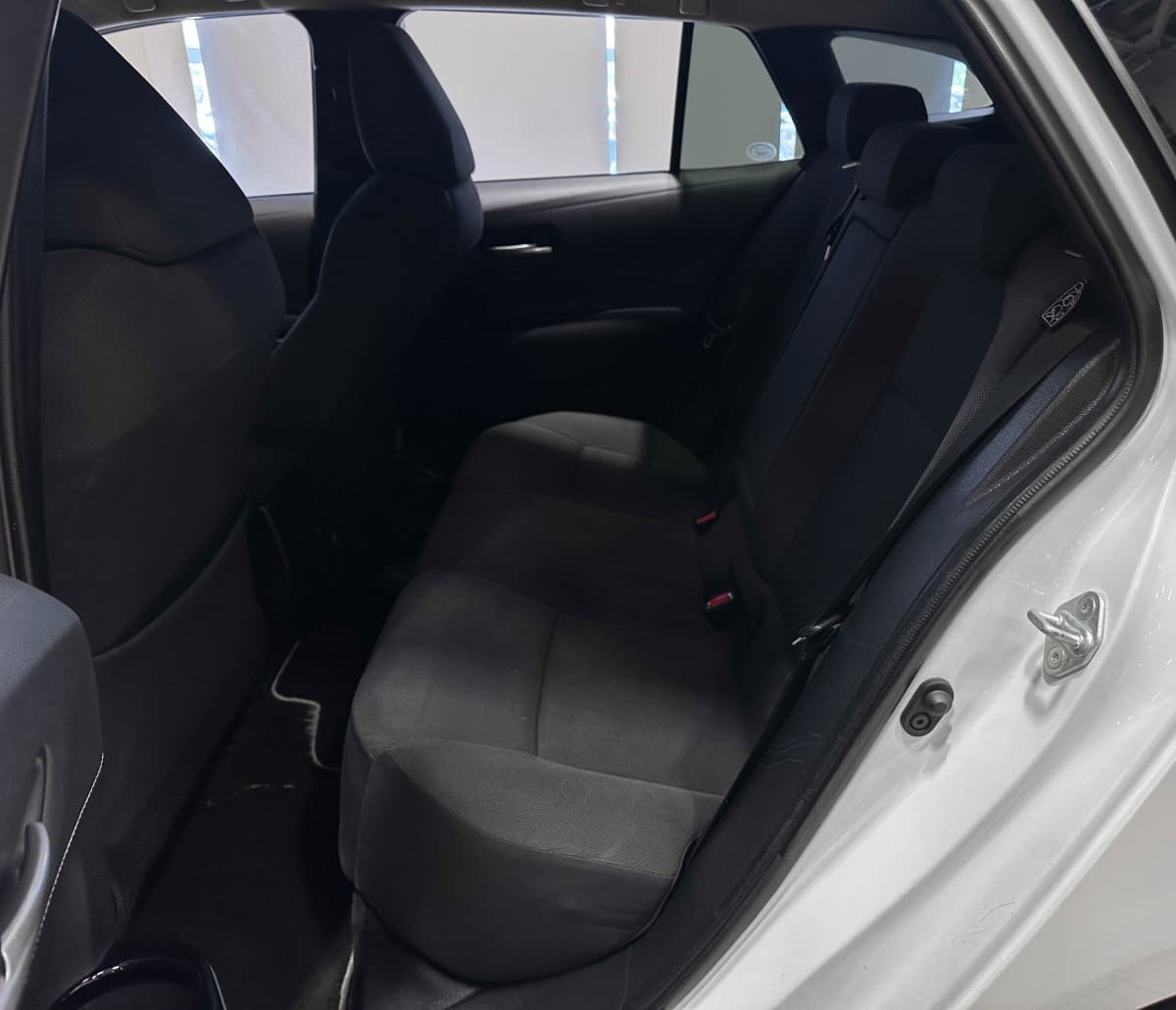 Toyota Corolla Touring - фото 12
