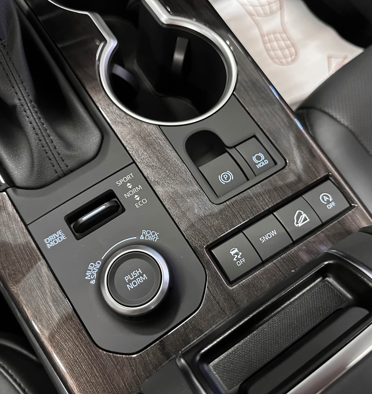 Toyota Highlander - фото 24