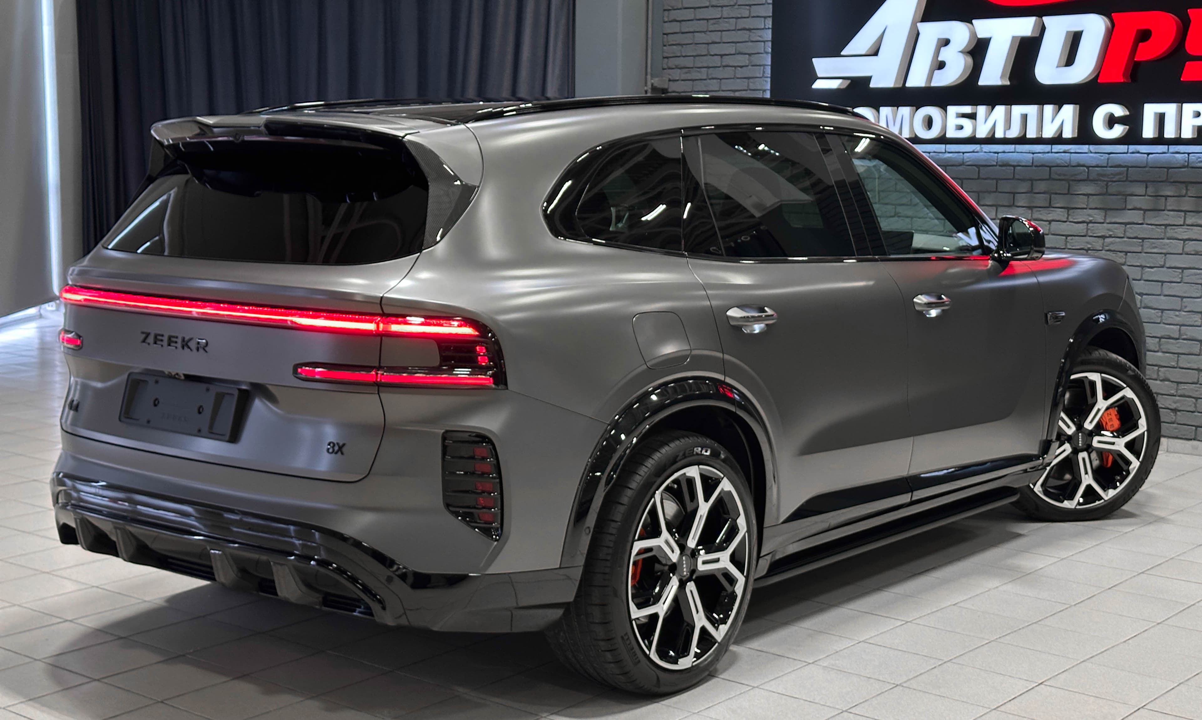 Zeekr 8X - фото 8