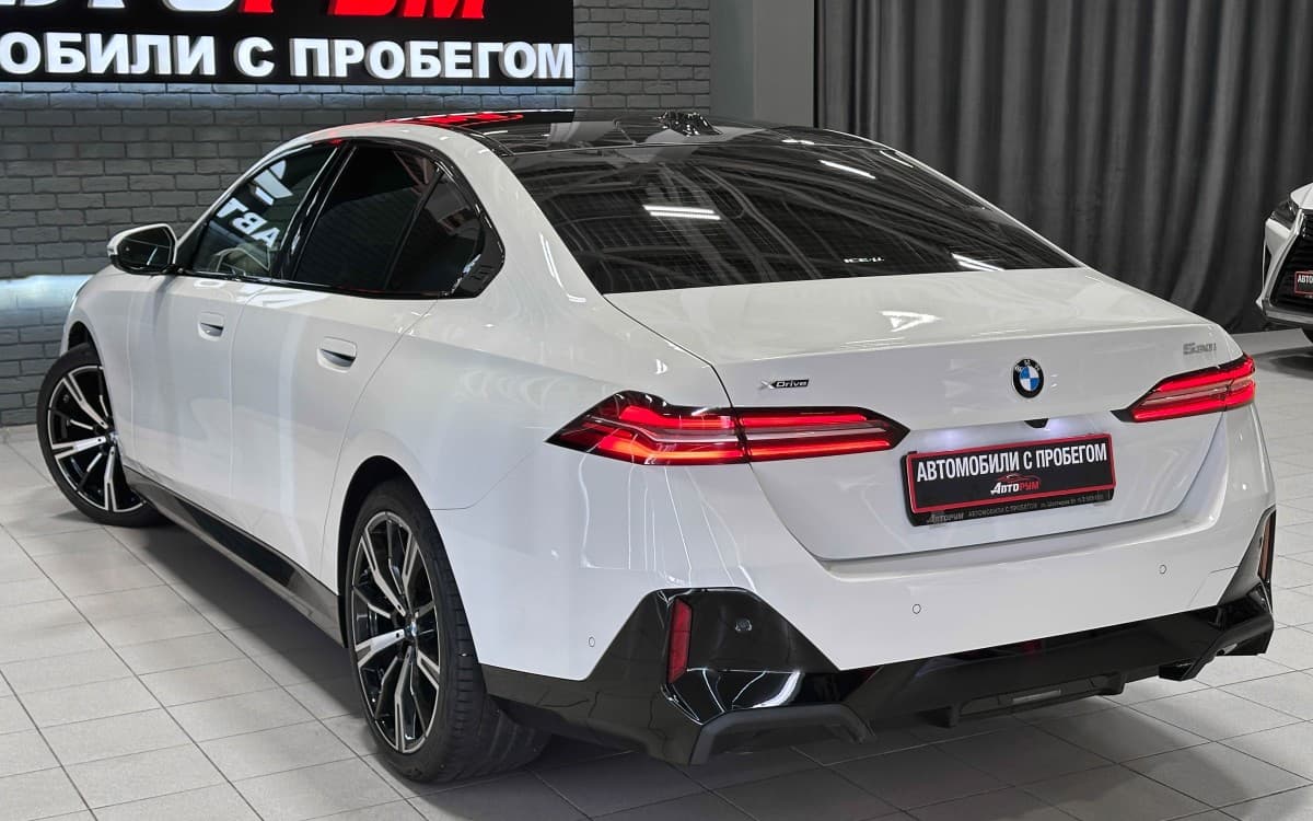 BMW 5 серия - фото 12