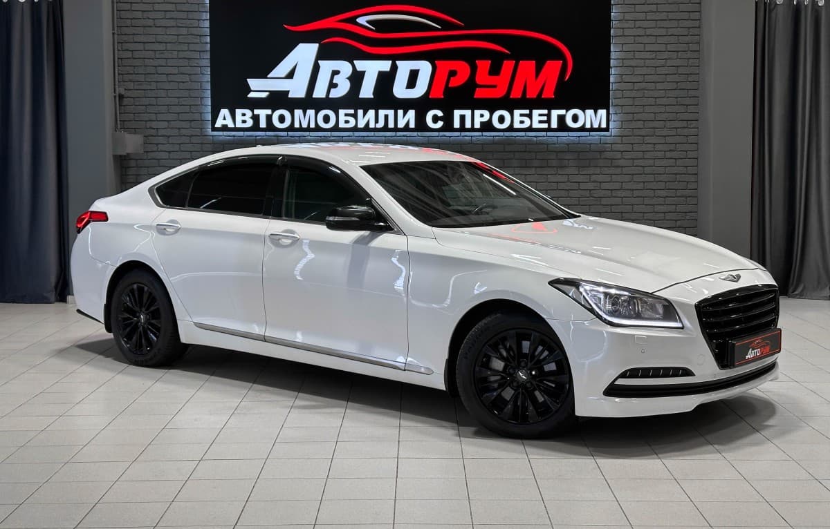 Hyundai Genesis - 1