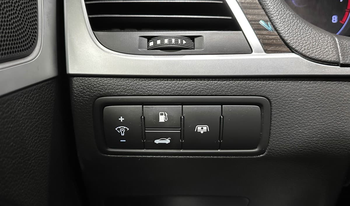 Hyundai Genesis - фото 19