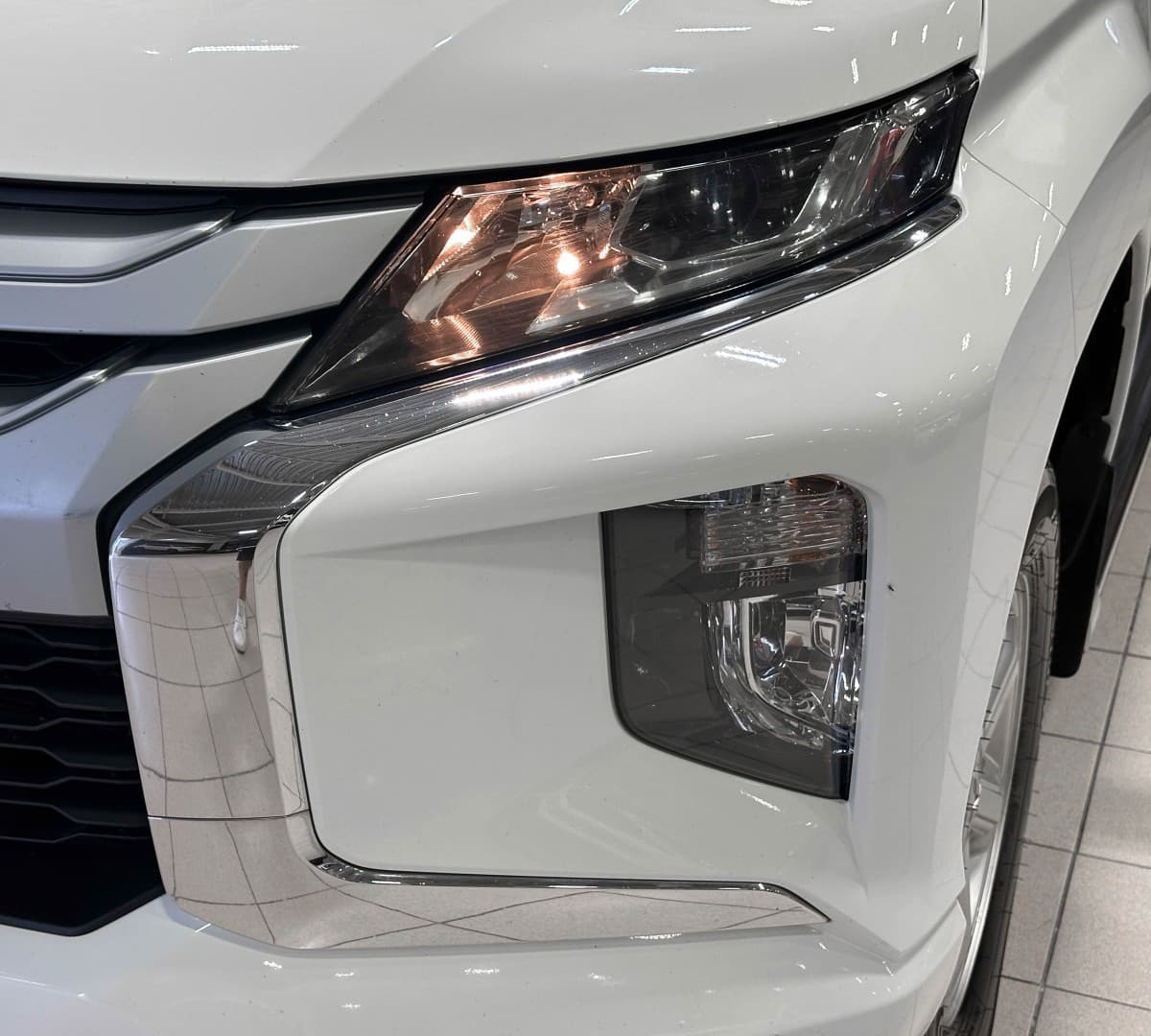Mitsubishi L200 - 4