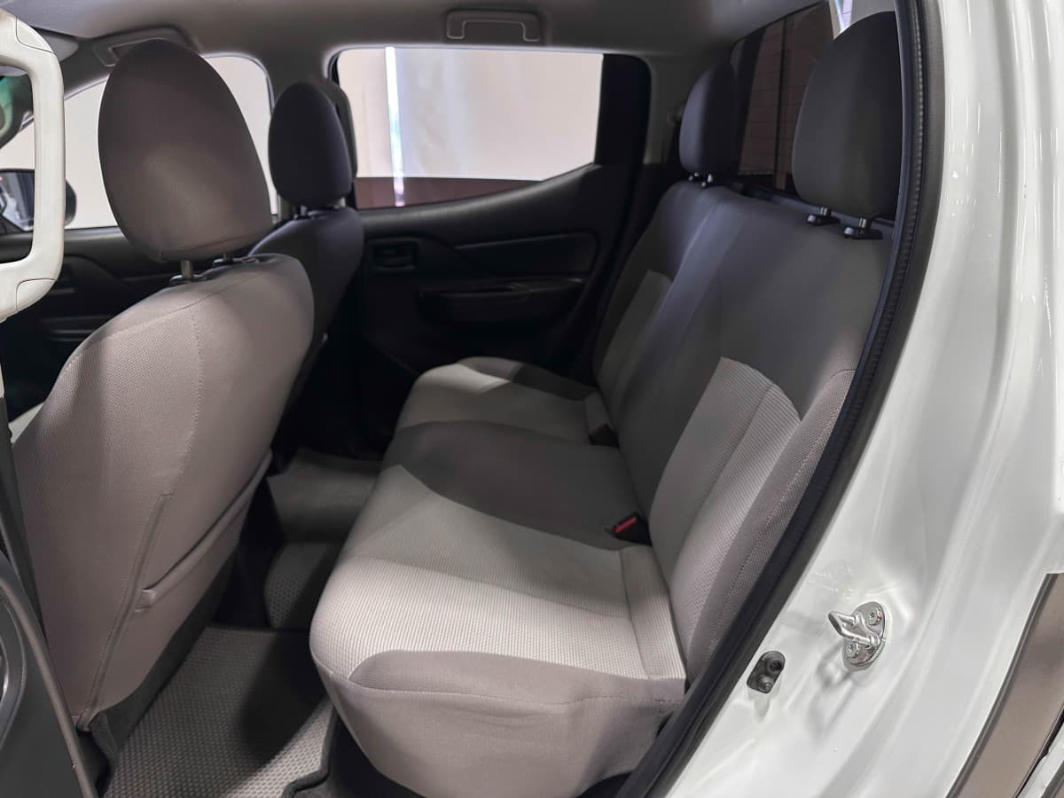 Mitsubishi L200 - фото 12
