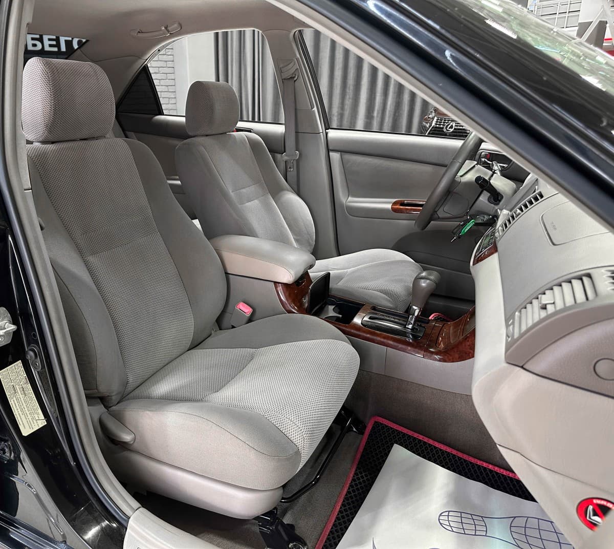 Toyota Camry - фото 15