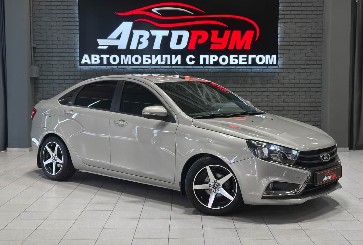 Lada GFL330 Lada Vesta - 1