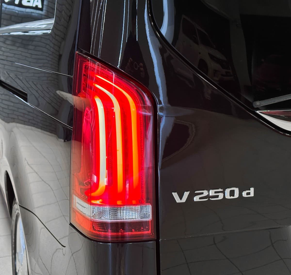 Mercedes-Benz V-Класс - фото 9