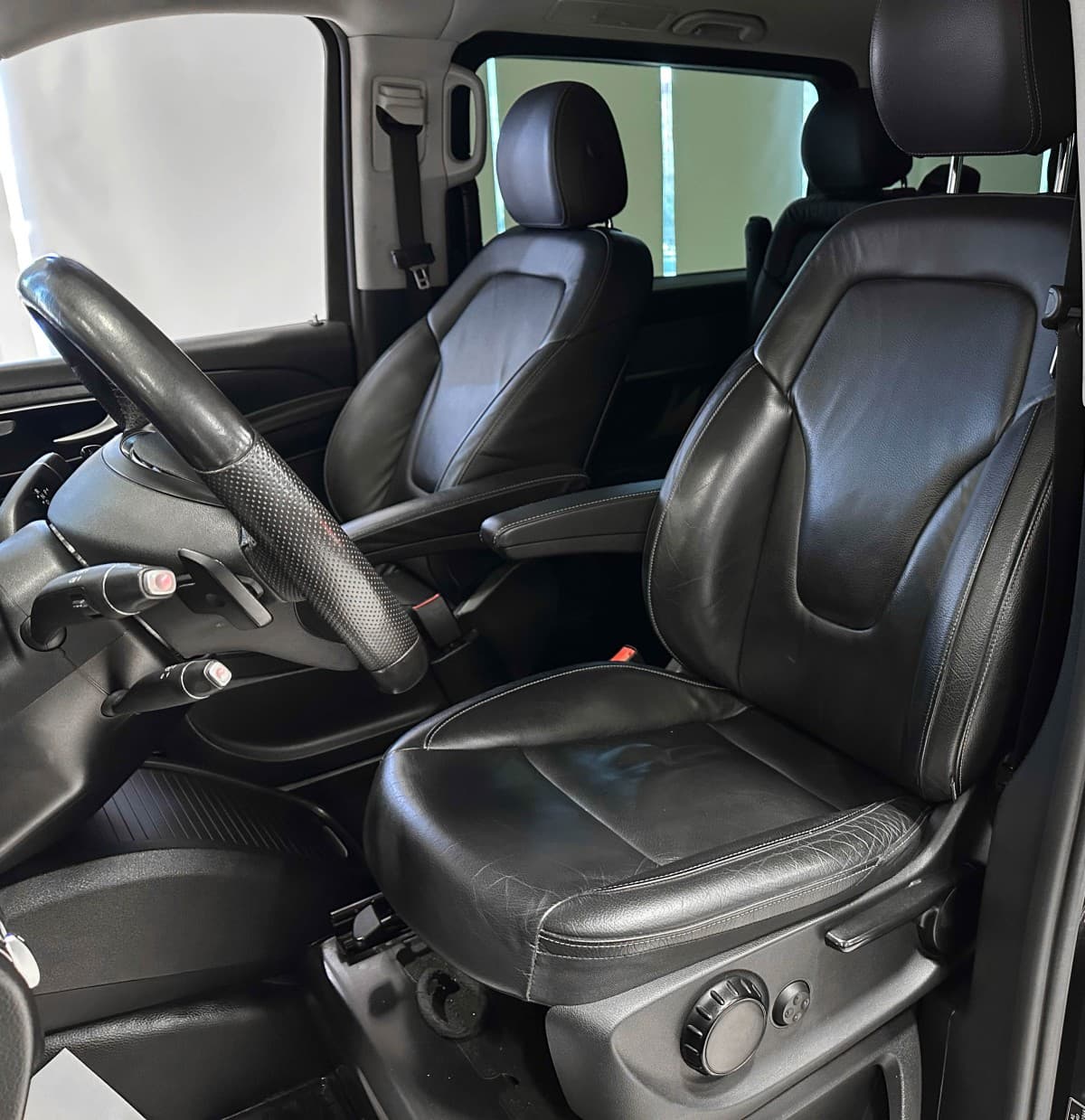 Mercedes-Benz V-Класс - фото 12
