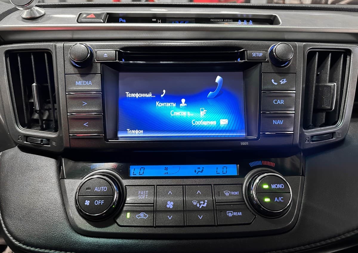 Toyota RAV4 - фото 22