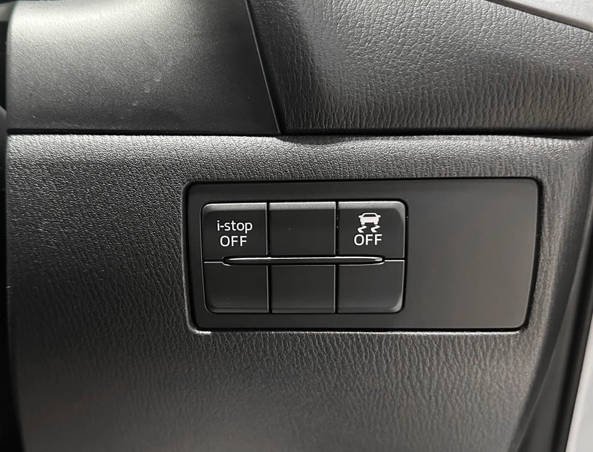 Mazda Axela - фото 18