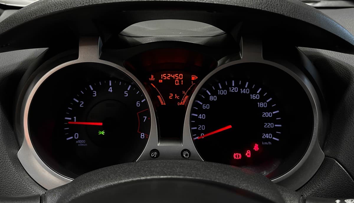 Nissan Juke 1.6 - фото 21