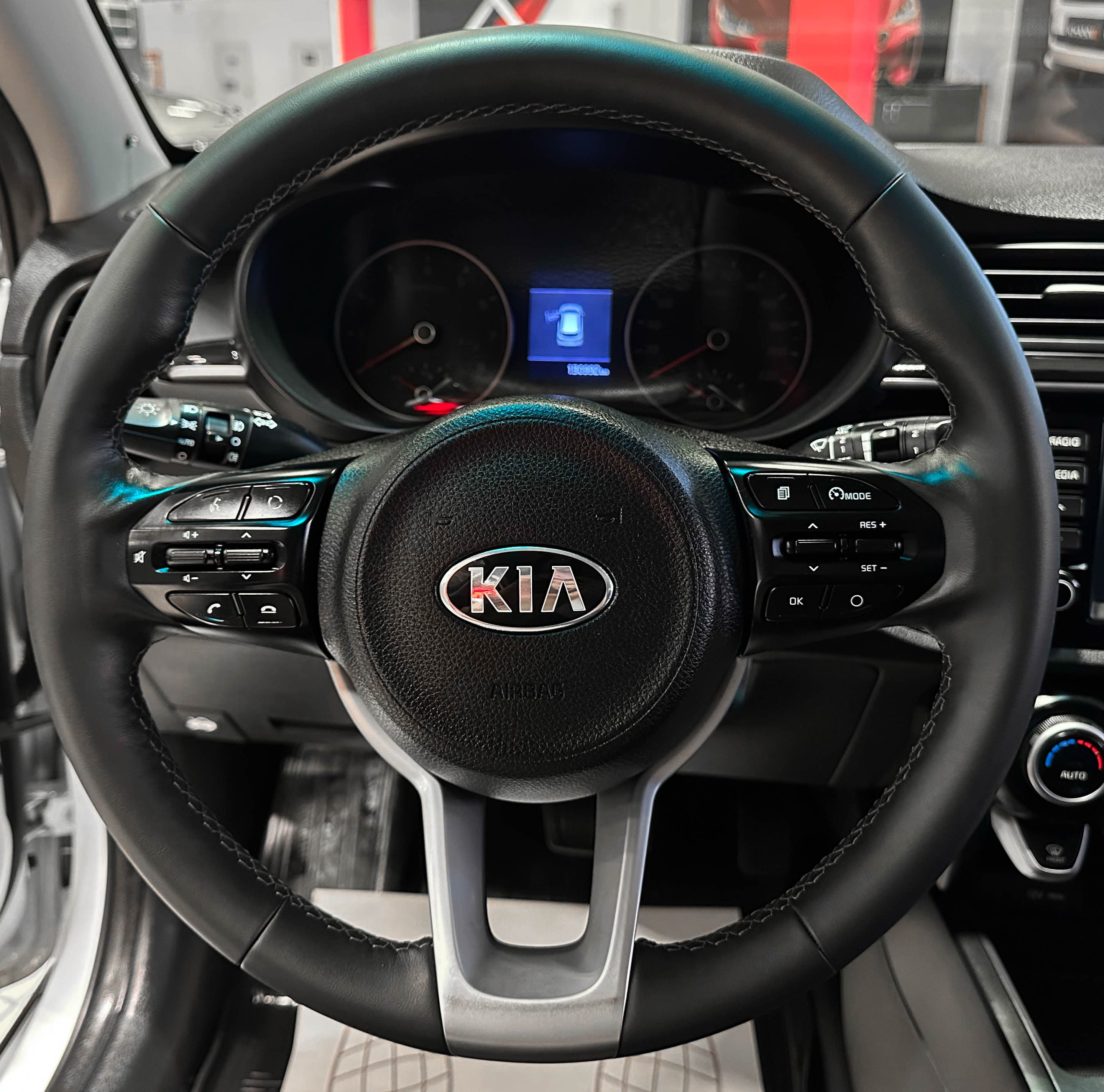 Kia Rio - фото 26