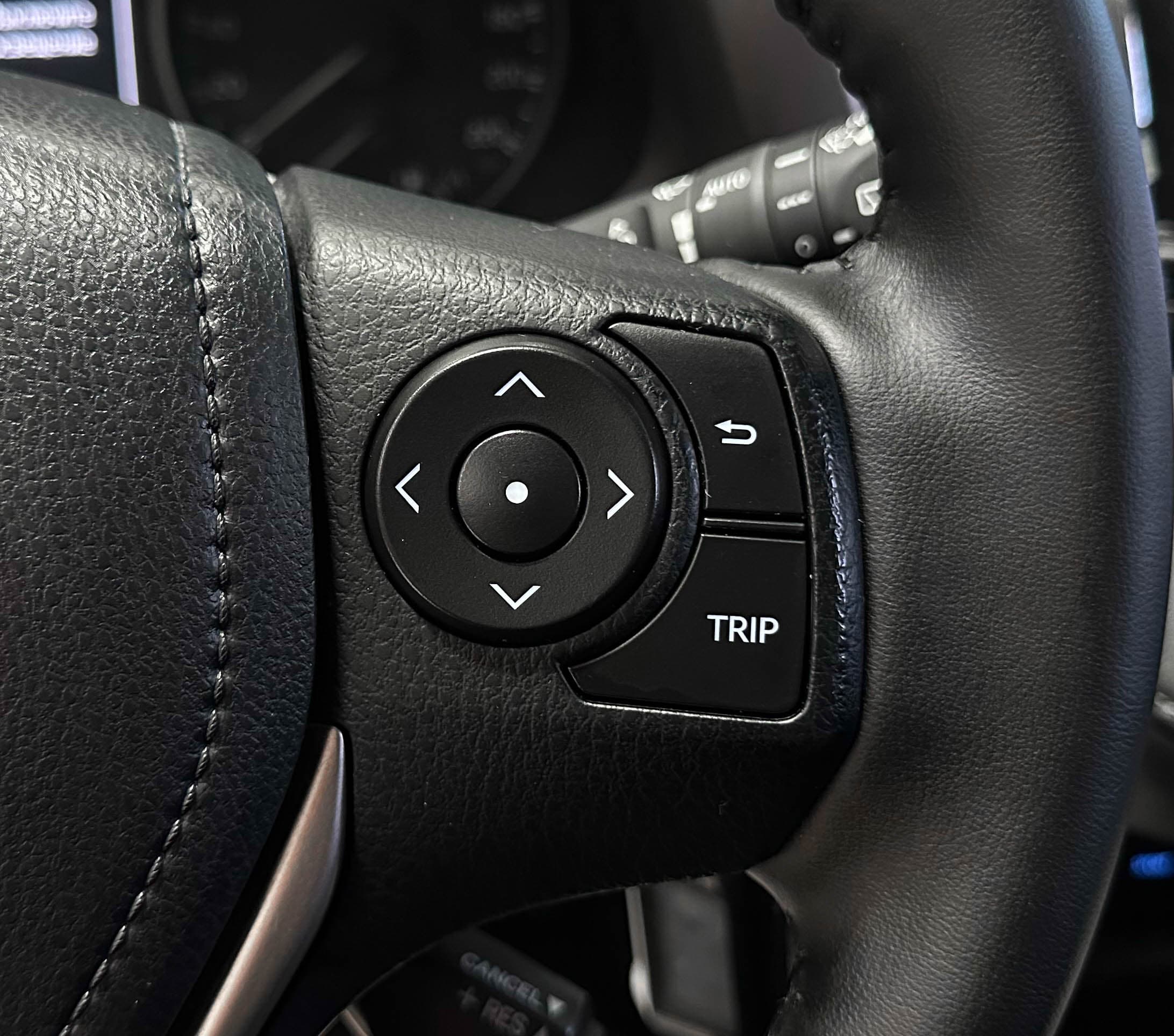Toyota RAV4 - фото 17