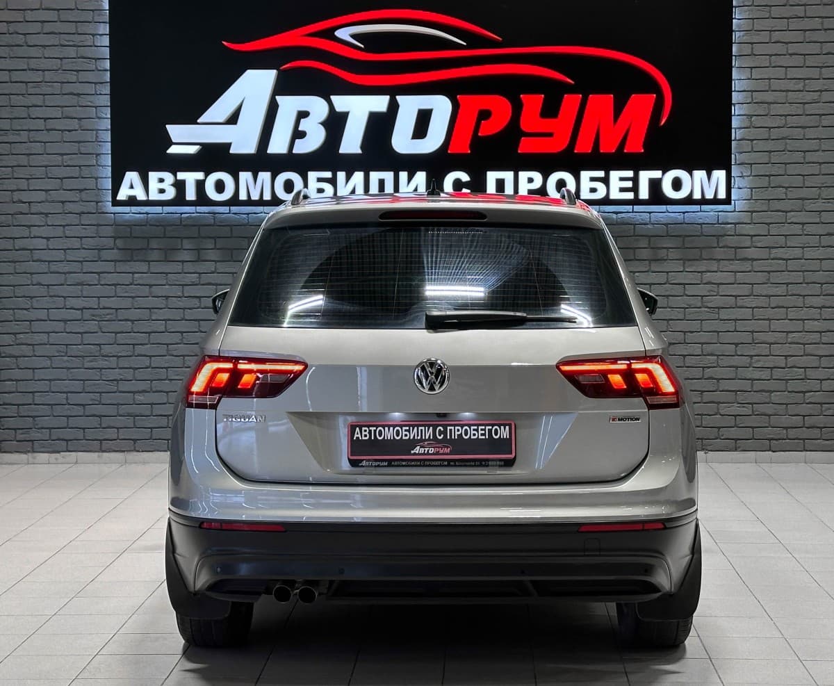 Volkswagen Tiguan - фото 7