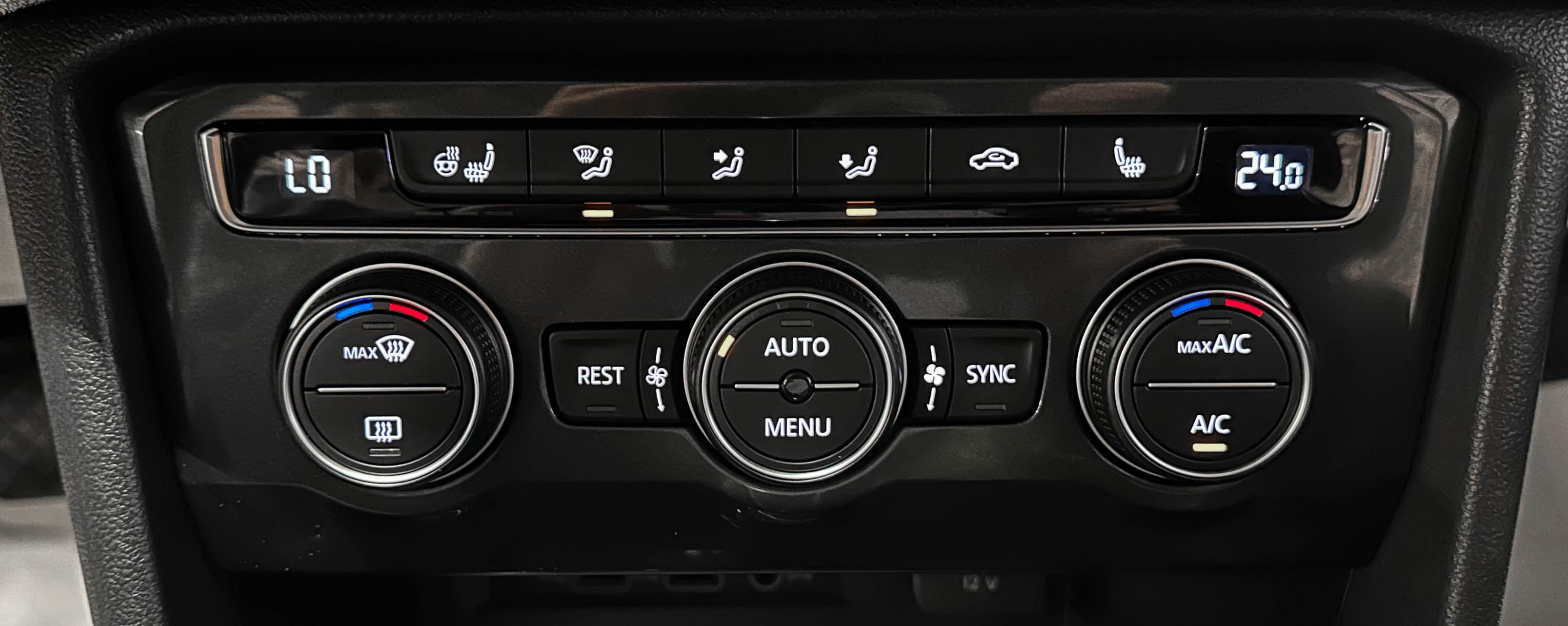 Volkswagen Tiguan - фото 23