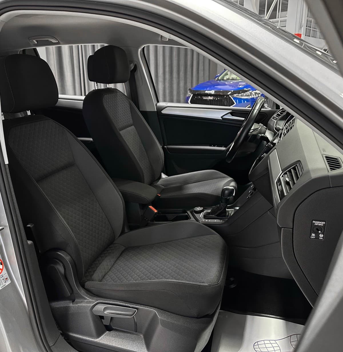 Volkswagen Tiguan - фото 15