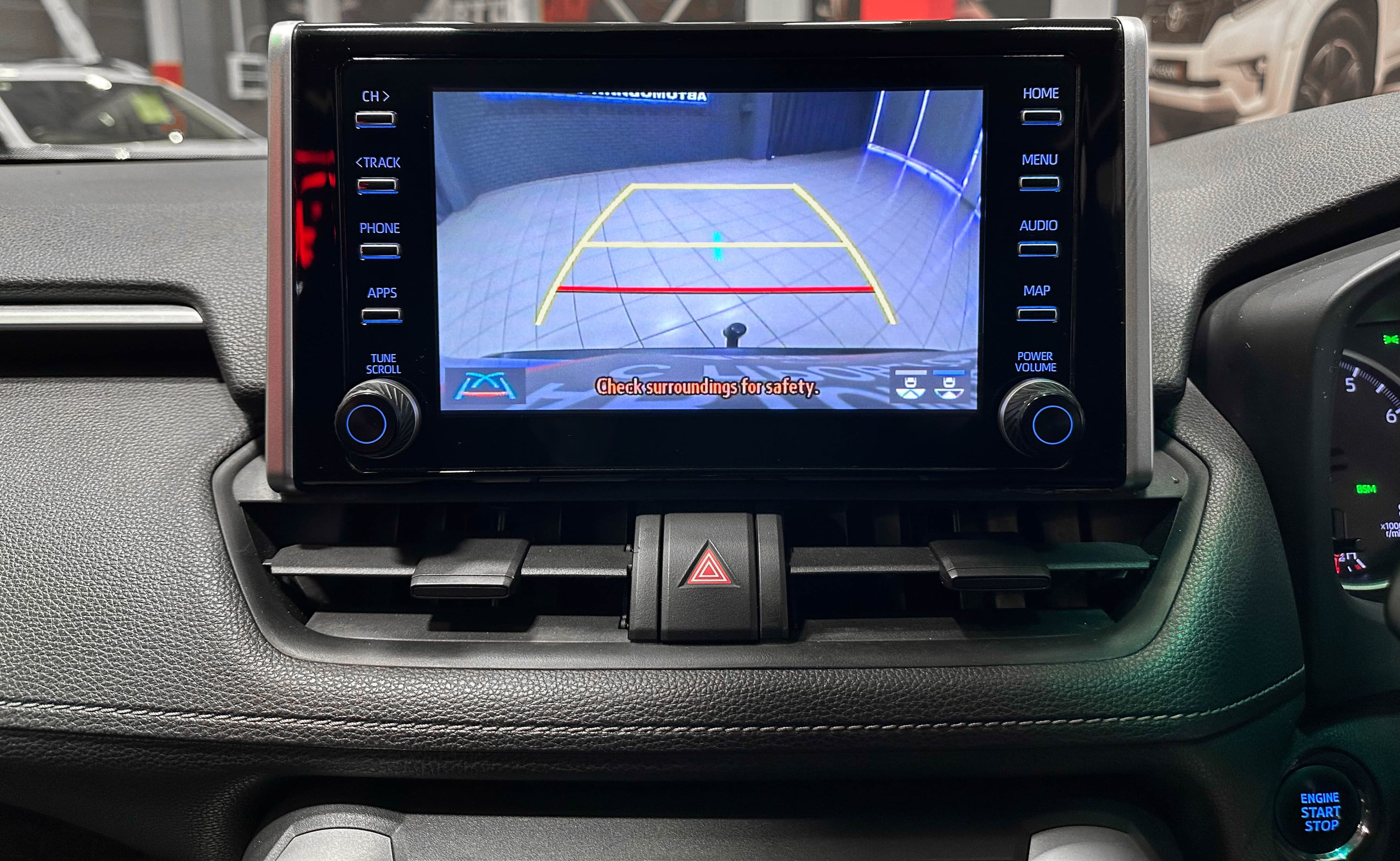 Toyota RAV4 - фото 22