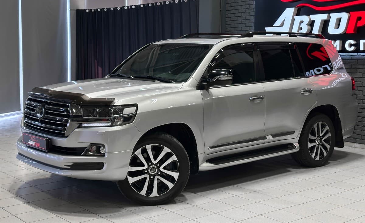 Toyota Land Cruiser 200 - фото 2