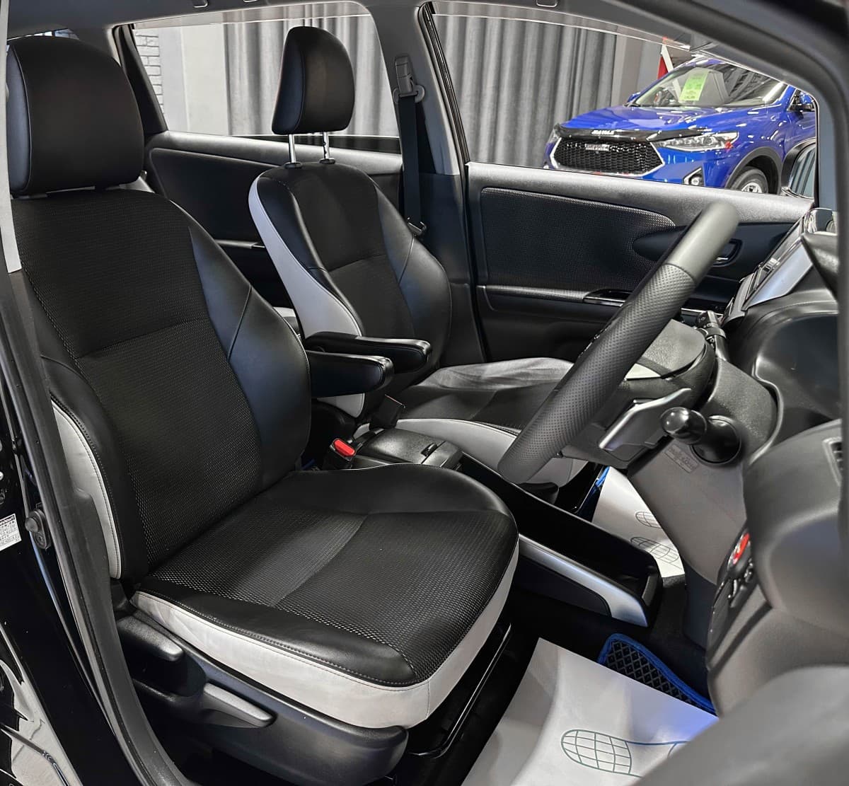 Toyota Wish - фото 11