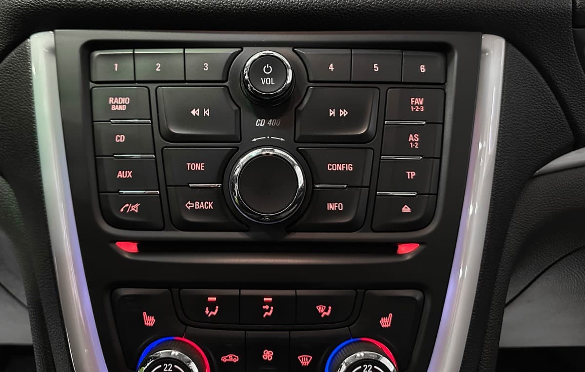 Opel Mokka - фото 23