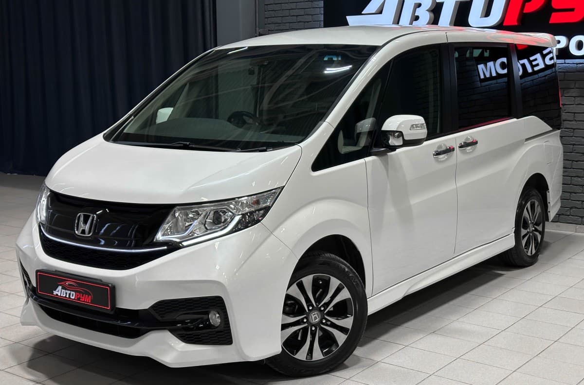 Honda Stepwgn - 2