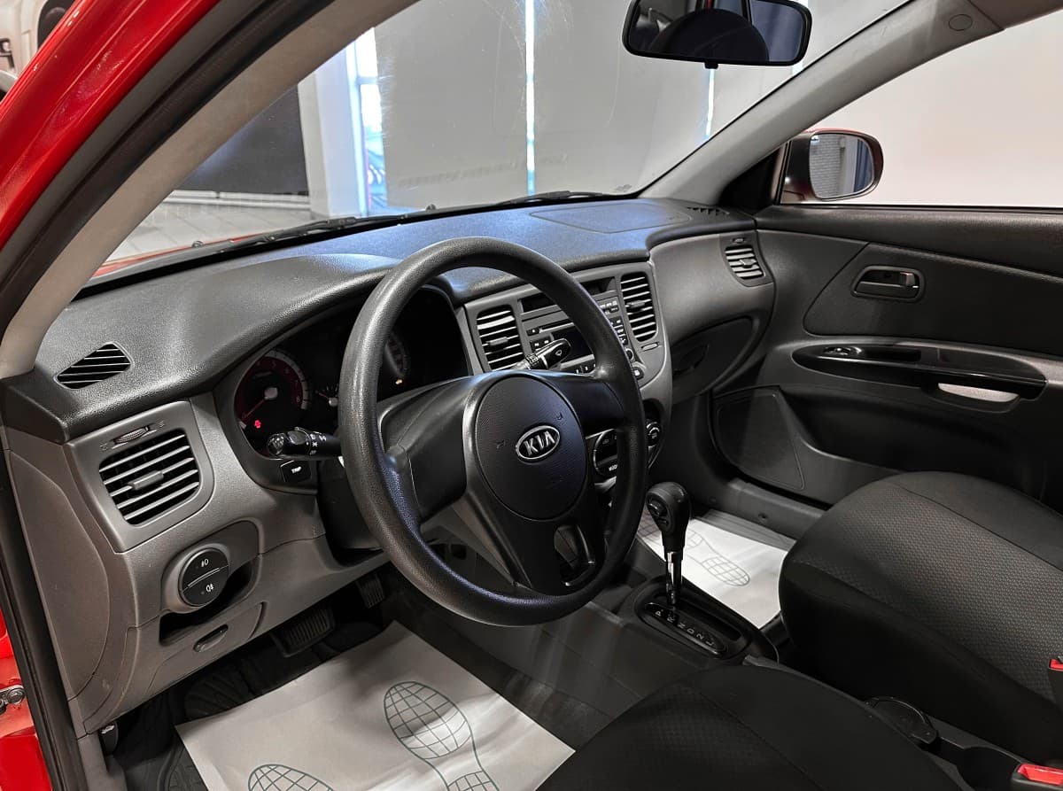 Kia Rio - фото 10
