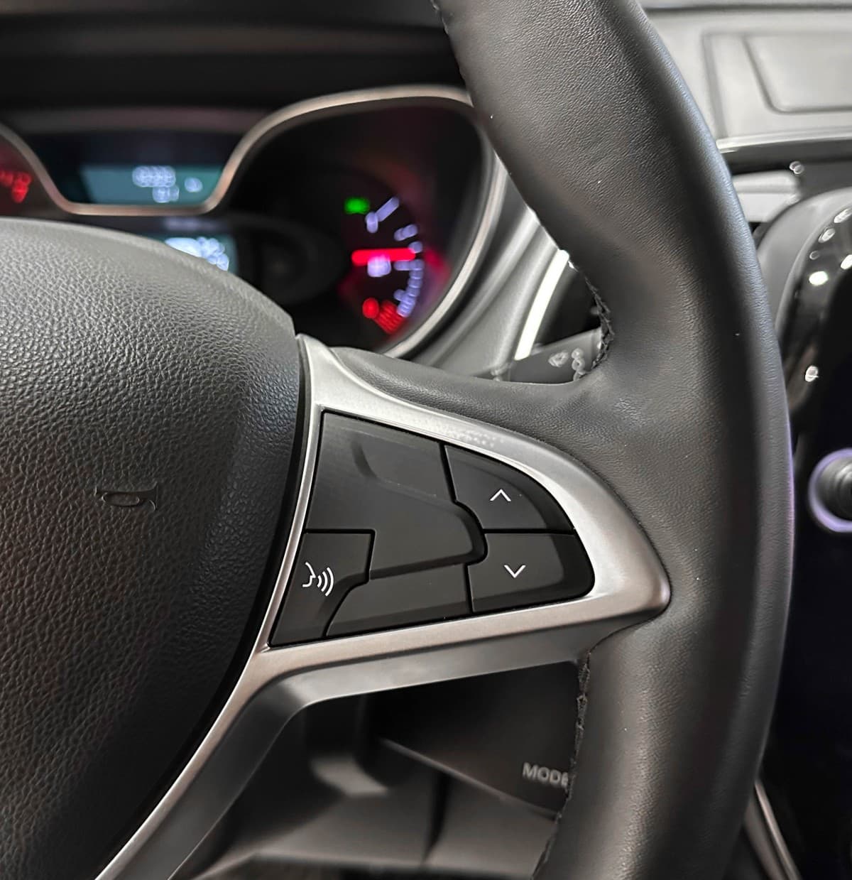 Renault Kaptur - фото 18
