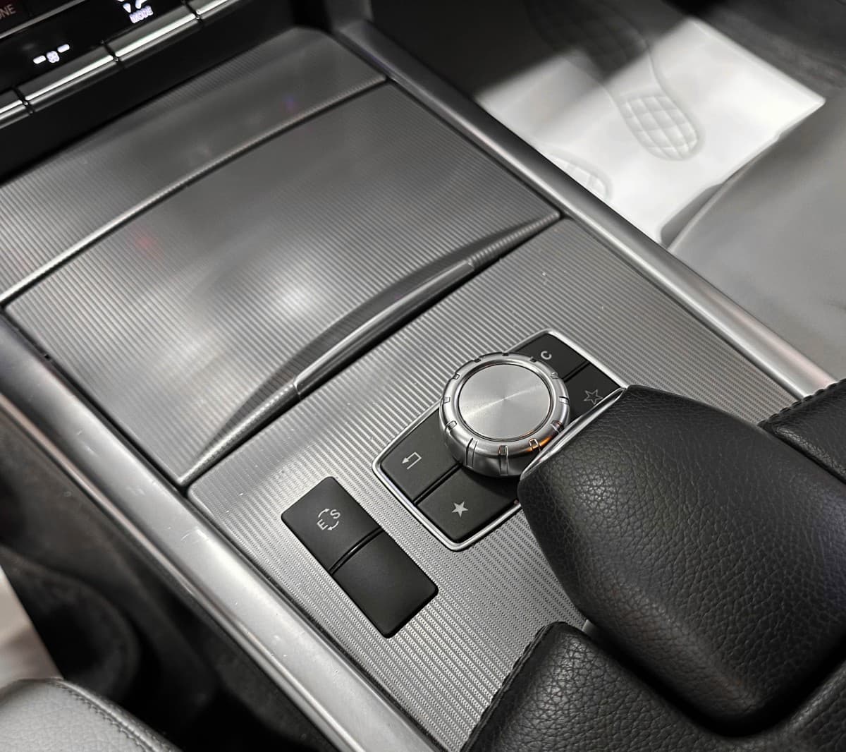 Mercedes-Benz E-Класс - фото 25