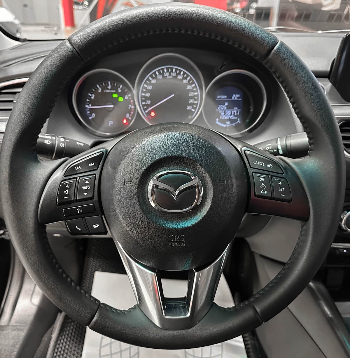 Mazda 6 - фото 24