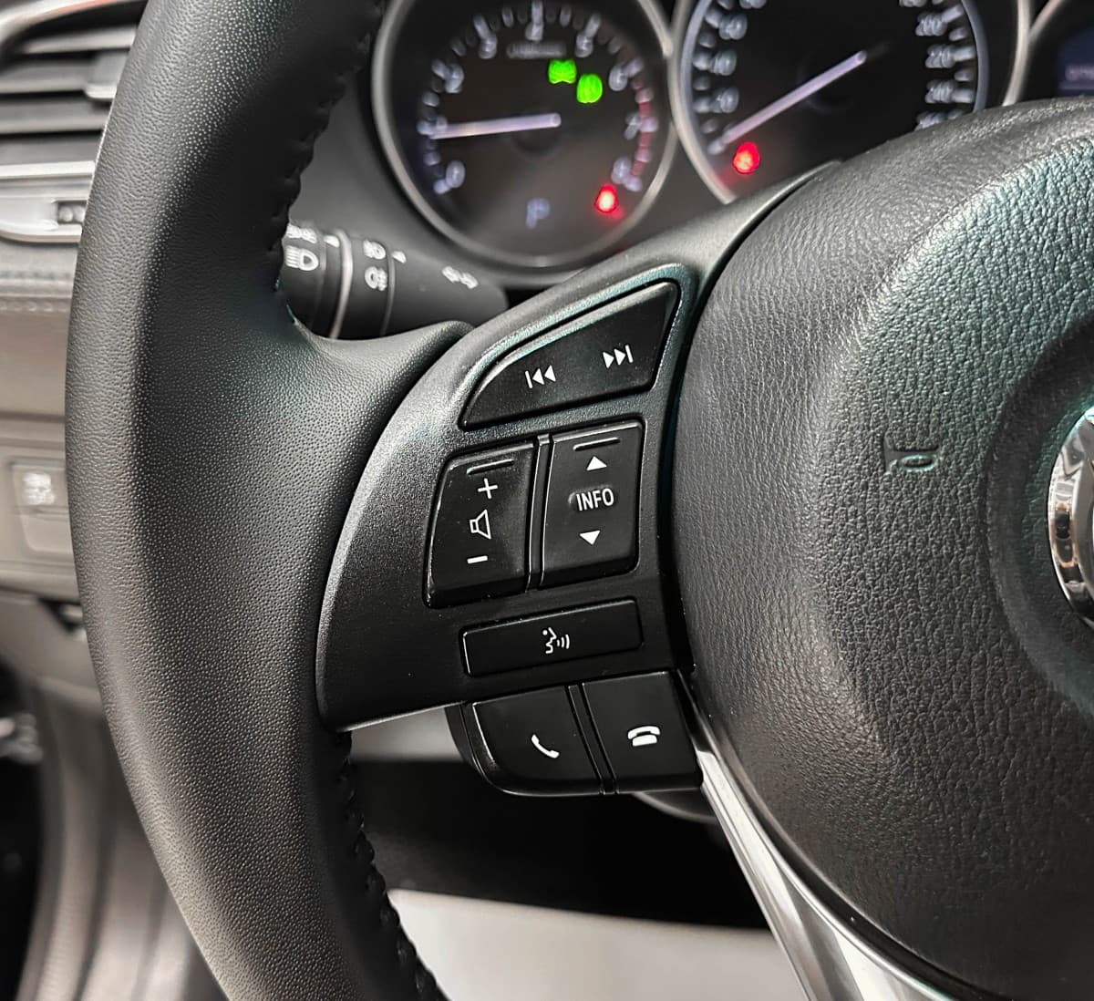 Mazda 6 - фото 19