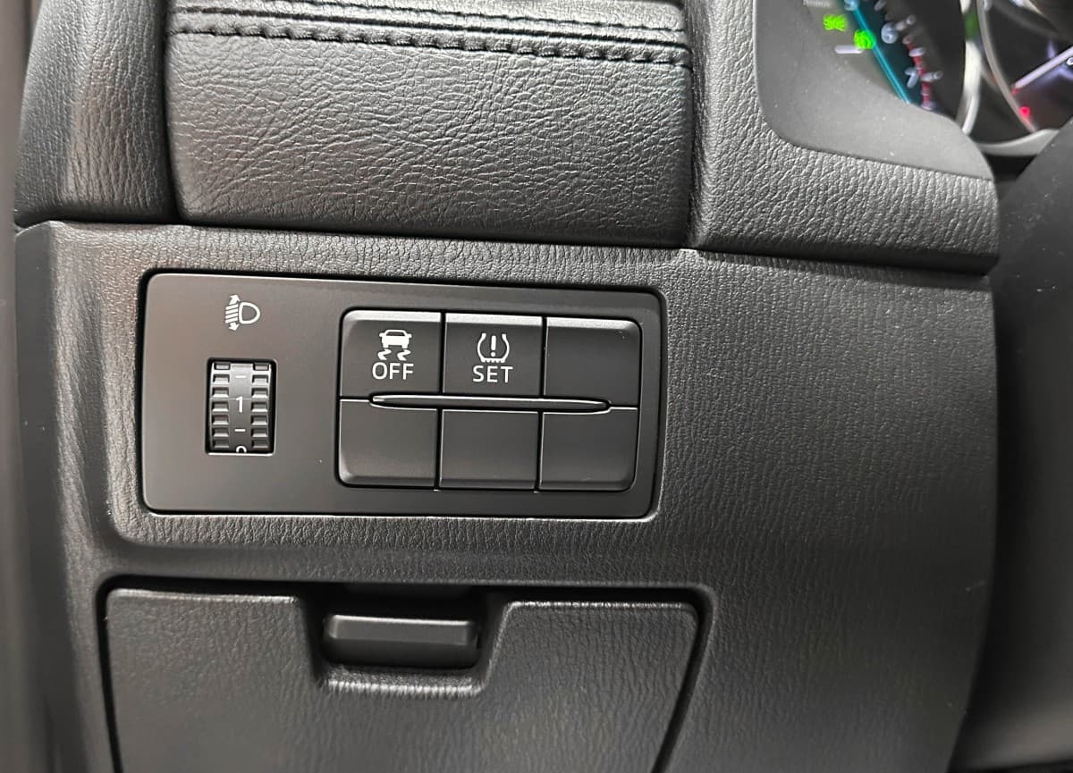 Mazda 6 - фото 17