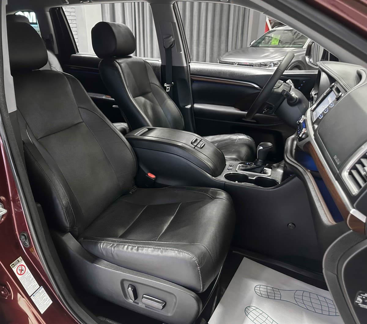 Toyota Highlander - фото 16