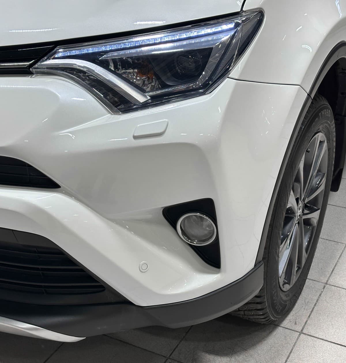 Toyota RAV4 - 4