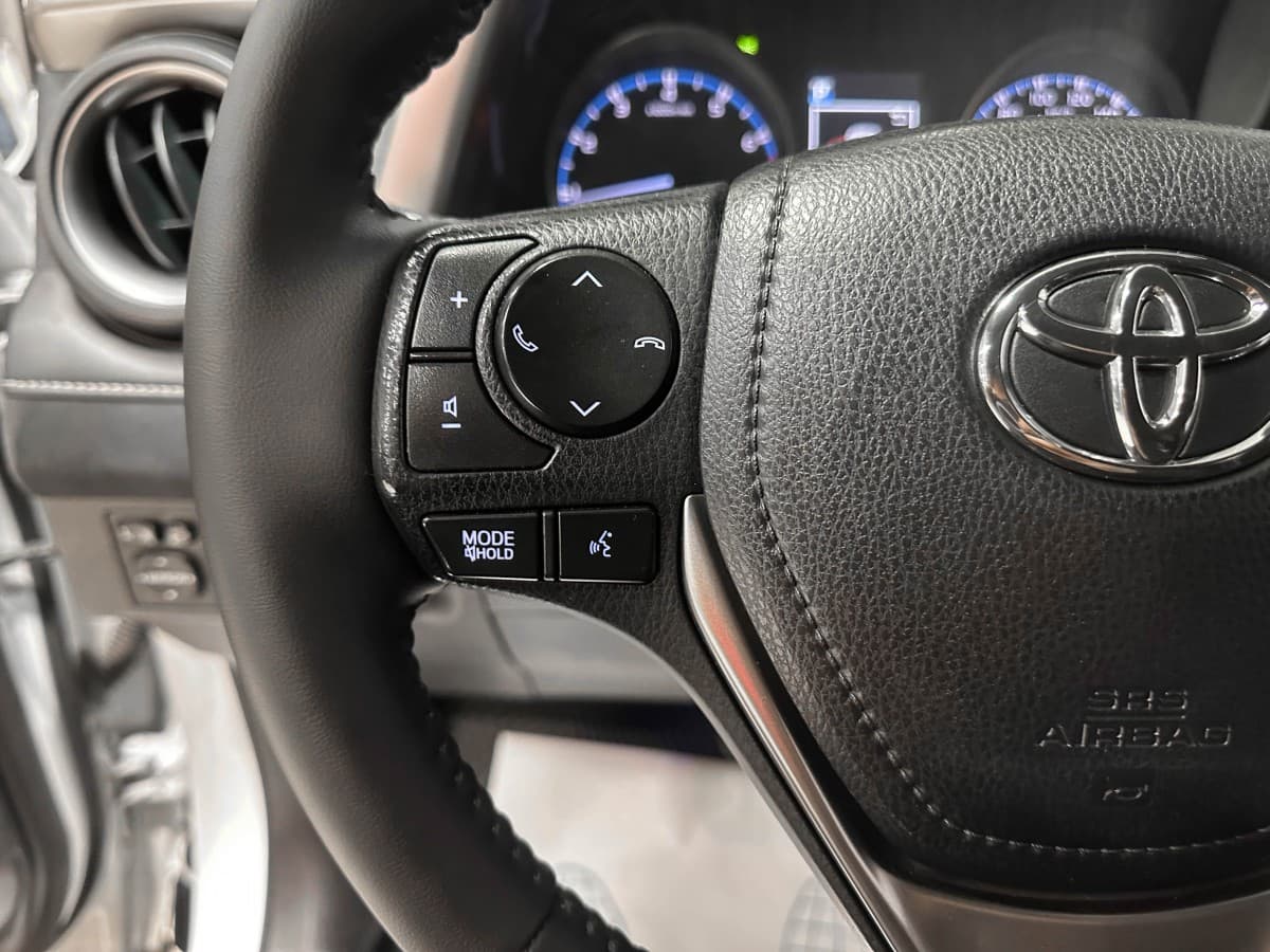 Toyota RAV4 - фото 20
