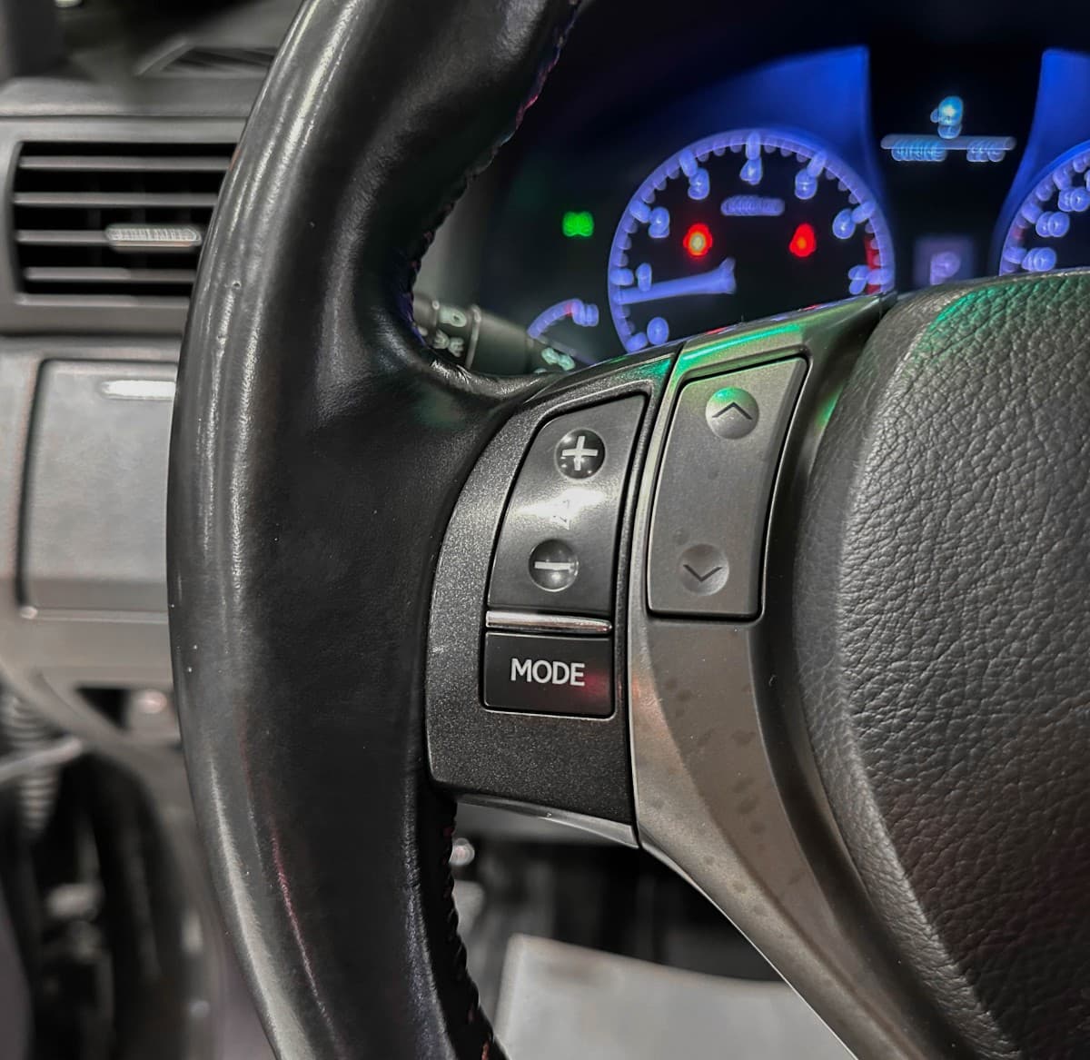 Lexus RX 350 - фото 20