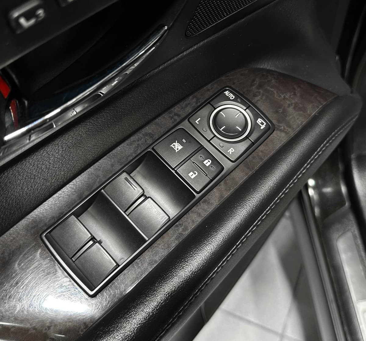 Lexus RX 350 - фото 18