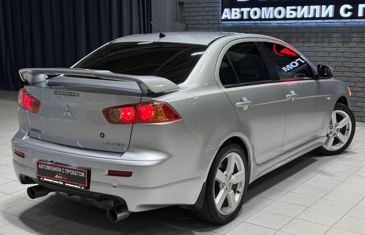 Mitsubishi Lancer - фото 9