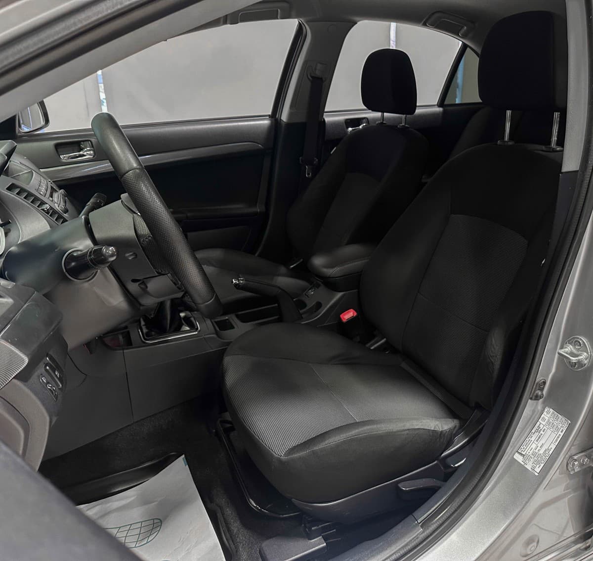 Mitsubishi Lancer - фото 11