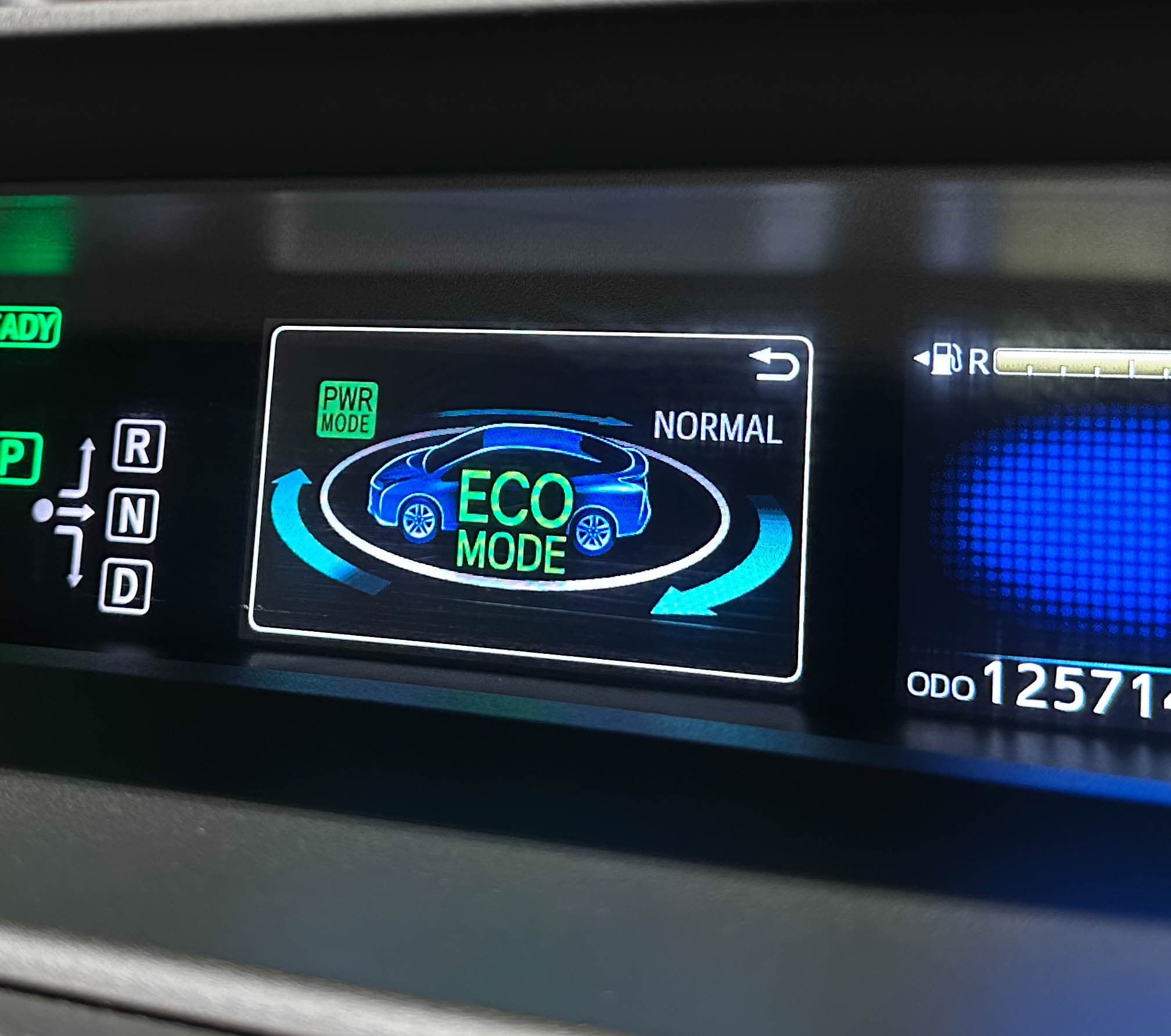 Toyota Prius Hybrid - фото 25